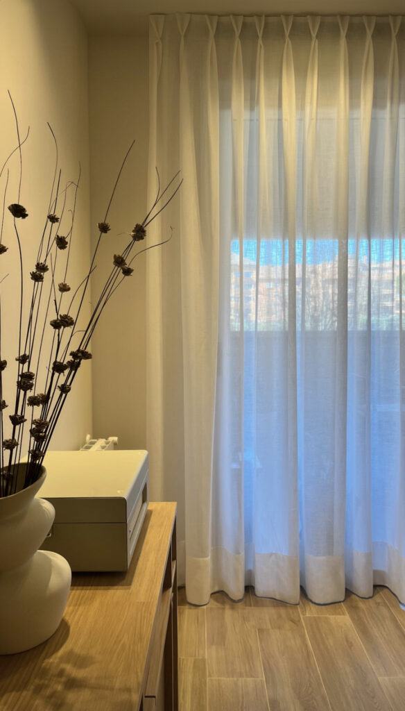 Cortinas a Medida y Cabeceros Tapizados para Dormitorios Diseño y Ejecución en Proyecto Residencial en Madrid